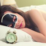 Por qué me cuesta dormir por la noche: causas y soluciones